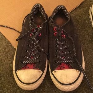 Converse Size 9